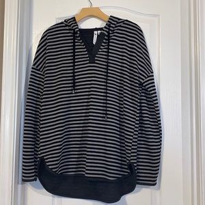 Striped Black & Gray Hoodie Size M